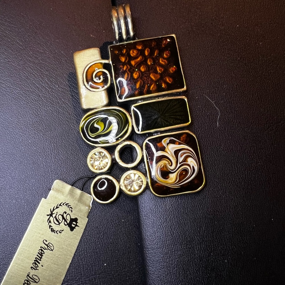 Premier Designs “Gallery” Necklace Pendant
